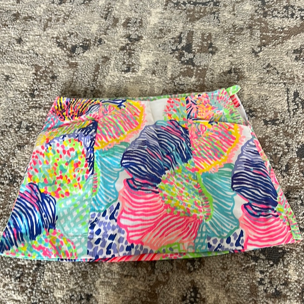Lilly Pulitzer skort. Size 2. Multicolored patterned